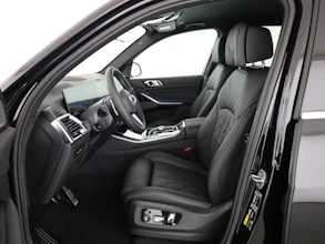 https://vehicle.imgix.net/4370008/e7c08294-3d8e-4b65-82a4-39be5dfe071d.jpg