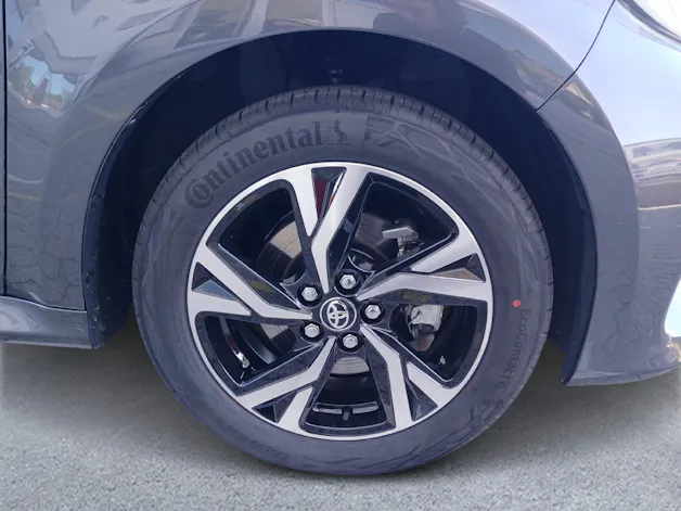 Toyota Yaris 1.5 VVT-i HSD Trend