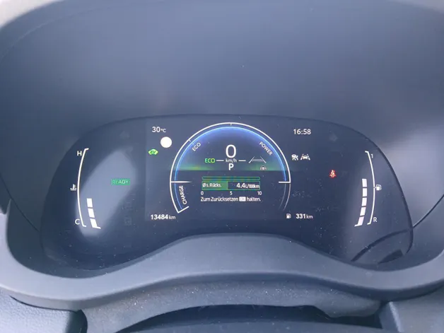 Toyota Yaris 1.5 VVT-i HSD Trend