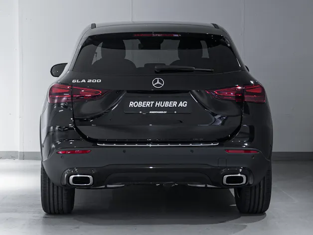Mercedes-Benz GLA 200 "Night Star"