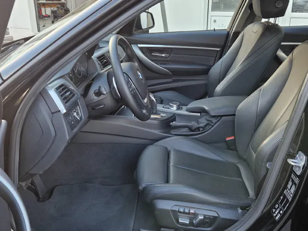 BMW 320d xDrive SAG Touring