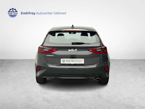 https://vehicle.imgix.net/4370080/9b954598-e248-4ec3-9082-e7caf600d80b.jpg