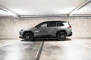 Fahrzeugbild TOYOTA RAV4 2.5 Plug-In-Hybrid Style