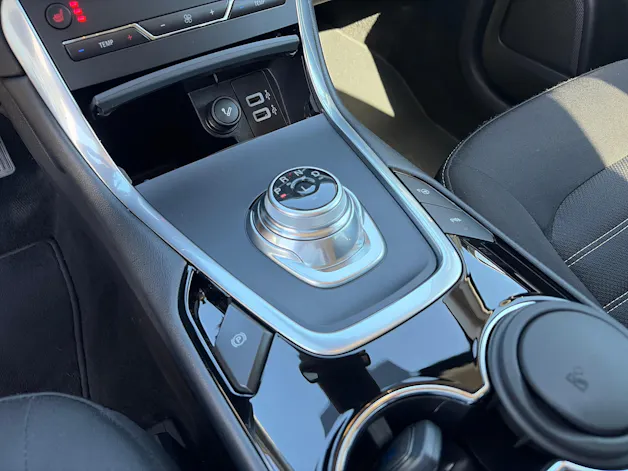 Ford Galaxy 2.5 Hybrid Titanium 7P
