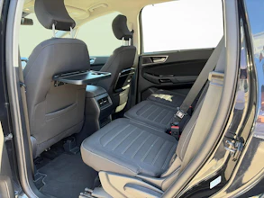 https://vehicle.imgix.net/4370123/3d615d1f-edbe-4a85-b2f8-adf7cd92f116.jpg