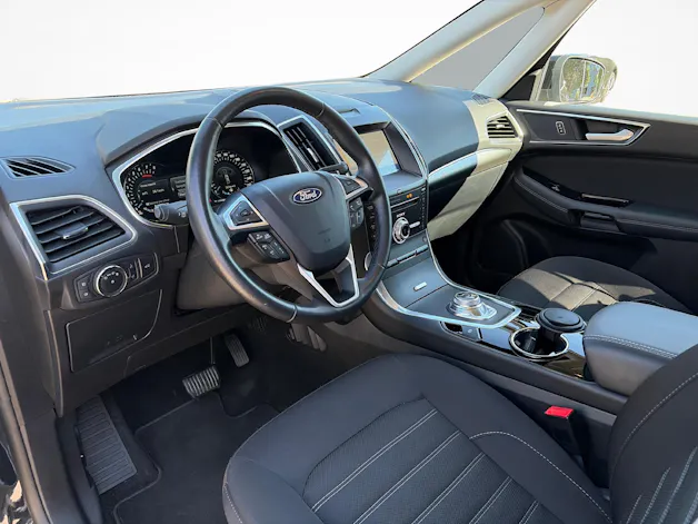 Ford Galaxy 2.5 Hybrid Titanium 7P