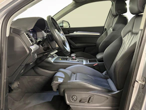 https://vehicle.imgix.net/4370144/129908df-e980-4404-8b34-e92f47e8b009.jpg