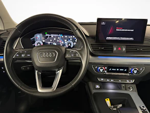 https://vehicle.imgix.net/4370144/b69a519d-0e68-4abc-aa77-cd860a79a62e.jpg