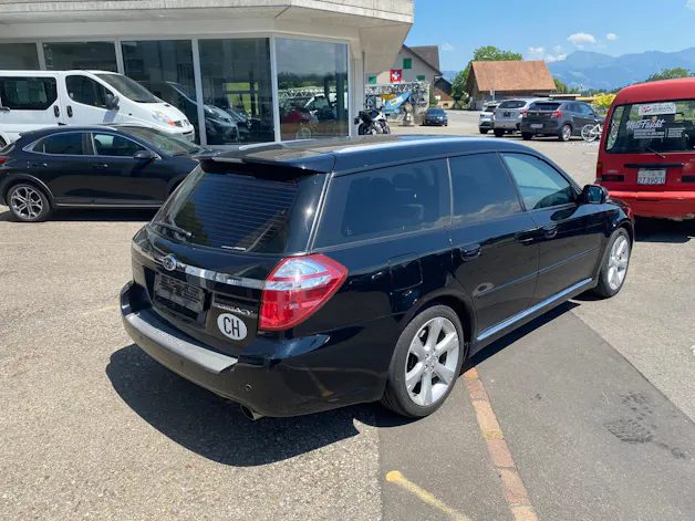 Subaru Legacy Station 3.0 R Executive