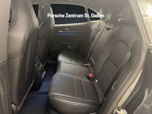 Porsche Macan 4