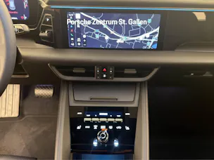 Porsche Macan 4