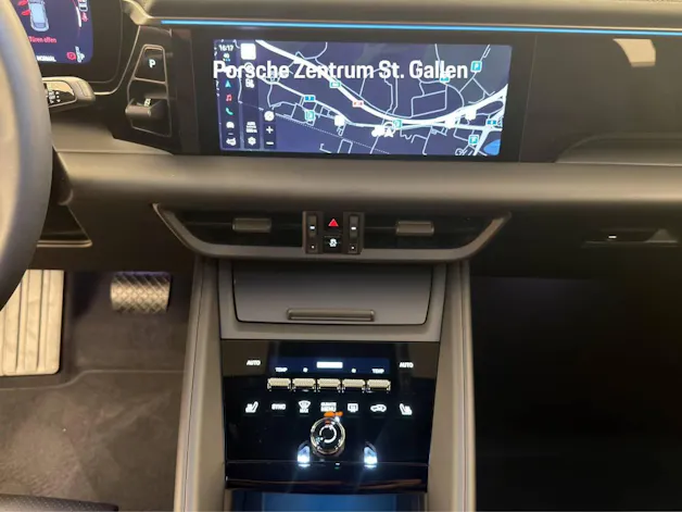 Porsche Macan 4