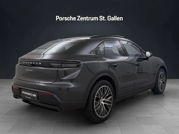Porsche Macan 4