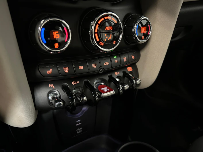 immagine del veicolo MINI MINI