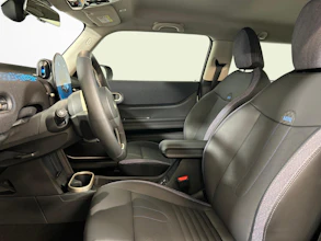 https://vehicle.imgix.net/4370278/71ea9ea5-8050-4eb3-841c-d1c1b97a87ac.jpg