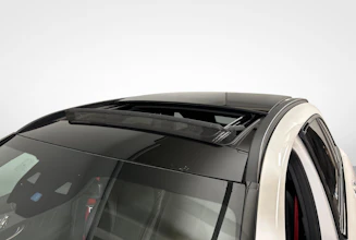 https://vehicle.imgix.net/4370286/669c2d5a-b3a6-4554-8666-b66c4ab4dccf.jpg