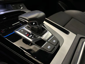 https://vehicle.imgix.net/4370289/3b7f42ab-a07a-43ae-ab72-c91a6e07e03f.jpg