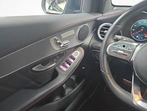 https://vehicle.imgix.net/4370322/5f1a0d46-c7a2-4080-9354-b919f9a81c51.jpg