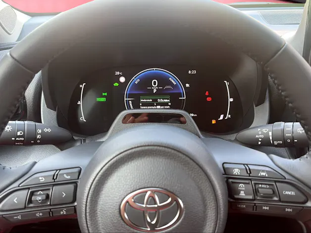 Toyota Yaris 1.5 VVT-i HSD Trend