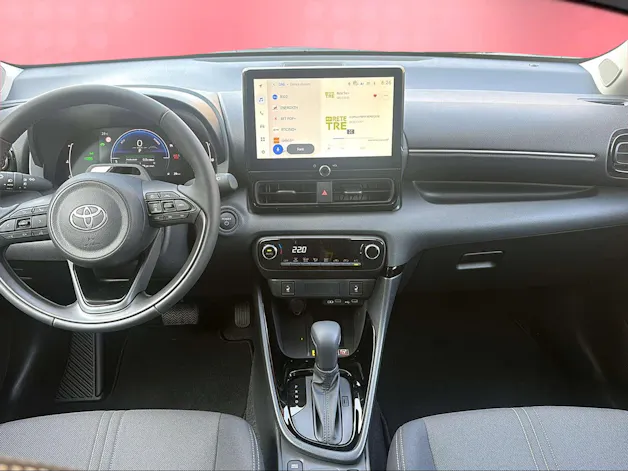 Toyota Yaris 1.5 VVT-i HSD Trend