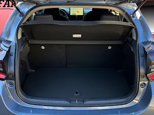 Toyota Yaris 1.5 VVT-i HSD Trend