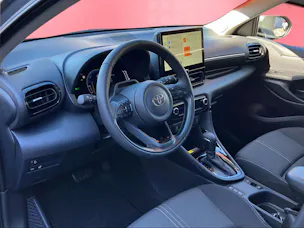 Toyota Yaris 1.5 VVT-i HSD Trend