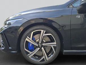 VW Golf VIII 2.0 TSI R DSG 4motion