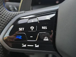 VW Golf VIII 2.0 TSI R DSG 4motion