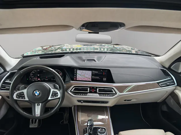 BMW X7 M50i