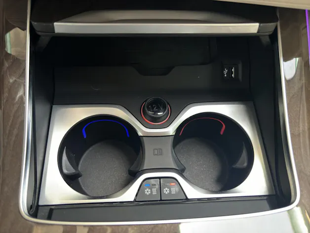 BMW X7 M50i