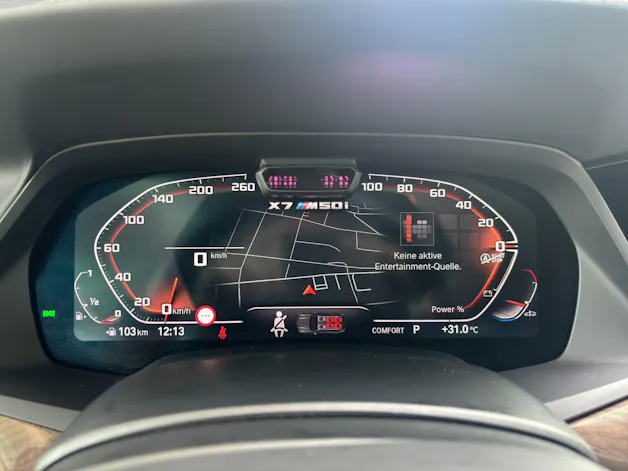 BMW X7 M50i