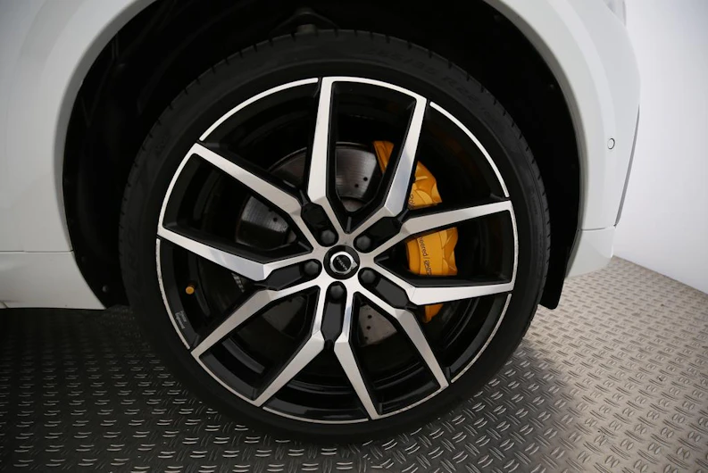 immagine del veicolo VOLVO XC60