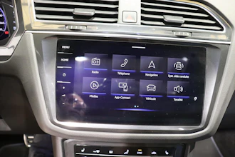 https://vehicle.imgix.net/4370445/0180264a-76a9-401c-8beb-3f2a7da979e8.JPG