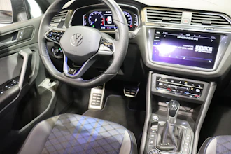 https://vehicle.imgix.net/4370445/17410652-4886-451a-b01a-8e28a8969c09.JPG