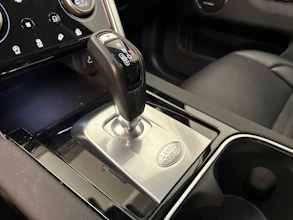 https://vehicle.imgix.net/4370453/bbc7f2cb-45a1-48c2-a81d-cdef2ebf93da.jpg