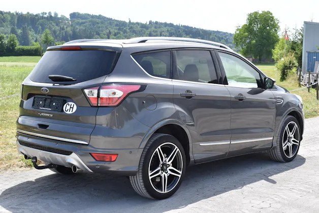 Ford Kuga 2.0 TDCi 180 Vignale FPS