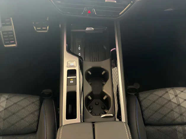 VW Passat Variant 2.0 TDI R-Line DSG 4motion