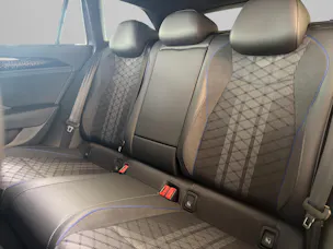 VW Passat Variant 2.0 TDI R-Line DSG 4motion