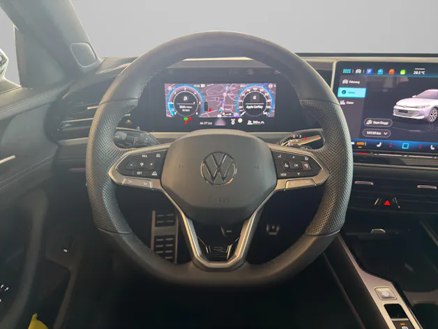 VW Passat Variant 2.0 TDI R-Line DSG 4motion