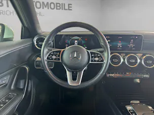MERCEDES-BENZ A 180 d Progressive