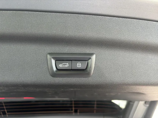 BMW X1 23i xDrive paddles