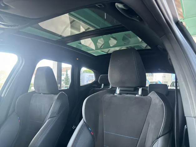 BMW X1 23i xDrive paddles