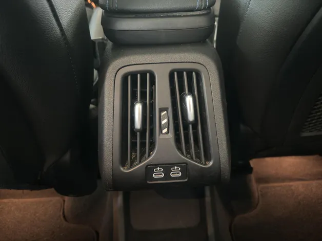 BMW X1 23i xDrive paddles