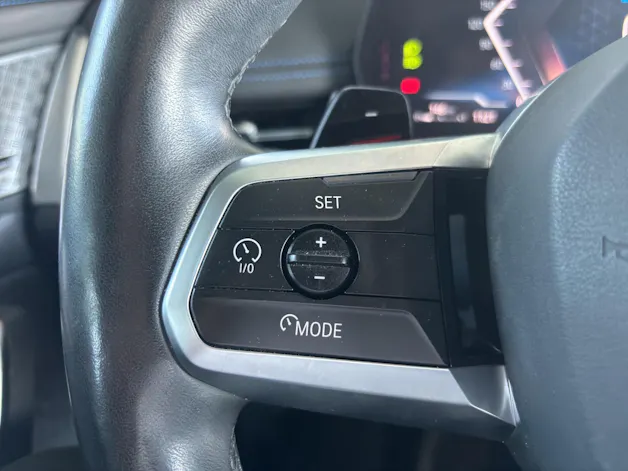 BMW X1 23i xDrive paddles