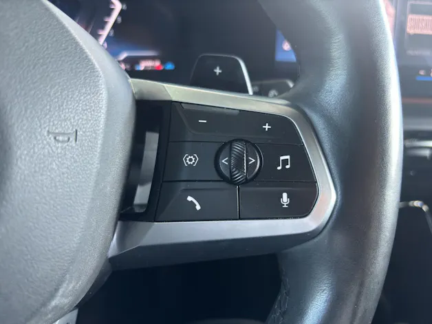 BMW X1 23i xDrive paddles