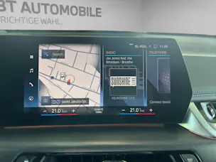 BMW X1 23i xDrive paddles