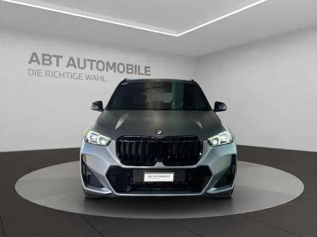 BMW X1 23i xDrive paddles