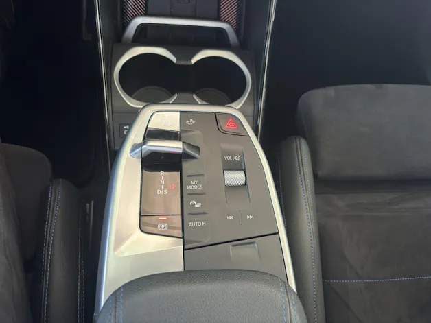 BMW X1 23i xDrive paddles