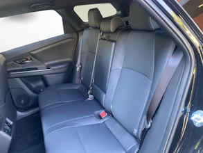 https://vehicle.imgix.net/4370593/e9cbd010-d2ef-4a80-8546-d7c96962e001.jpg