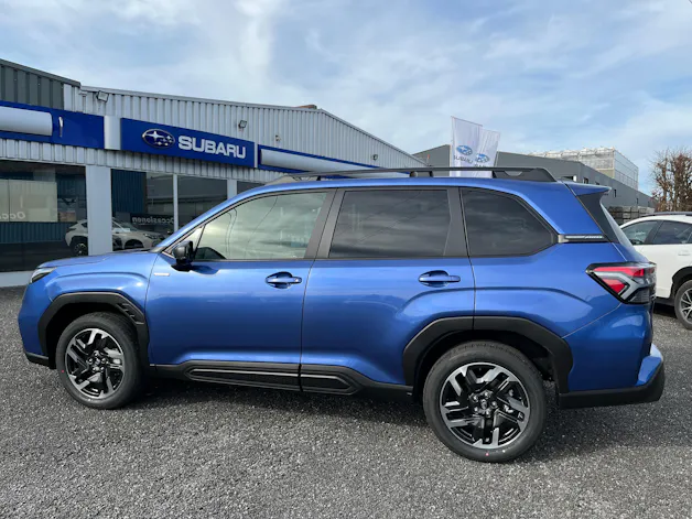 Subaru Forester Station 2.0i e-Boxer Swiss Plus